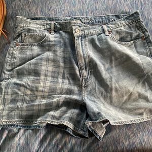 Brand new American eagle jean shorts checkered